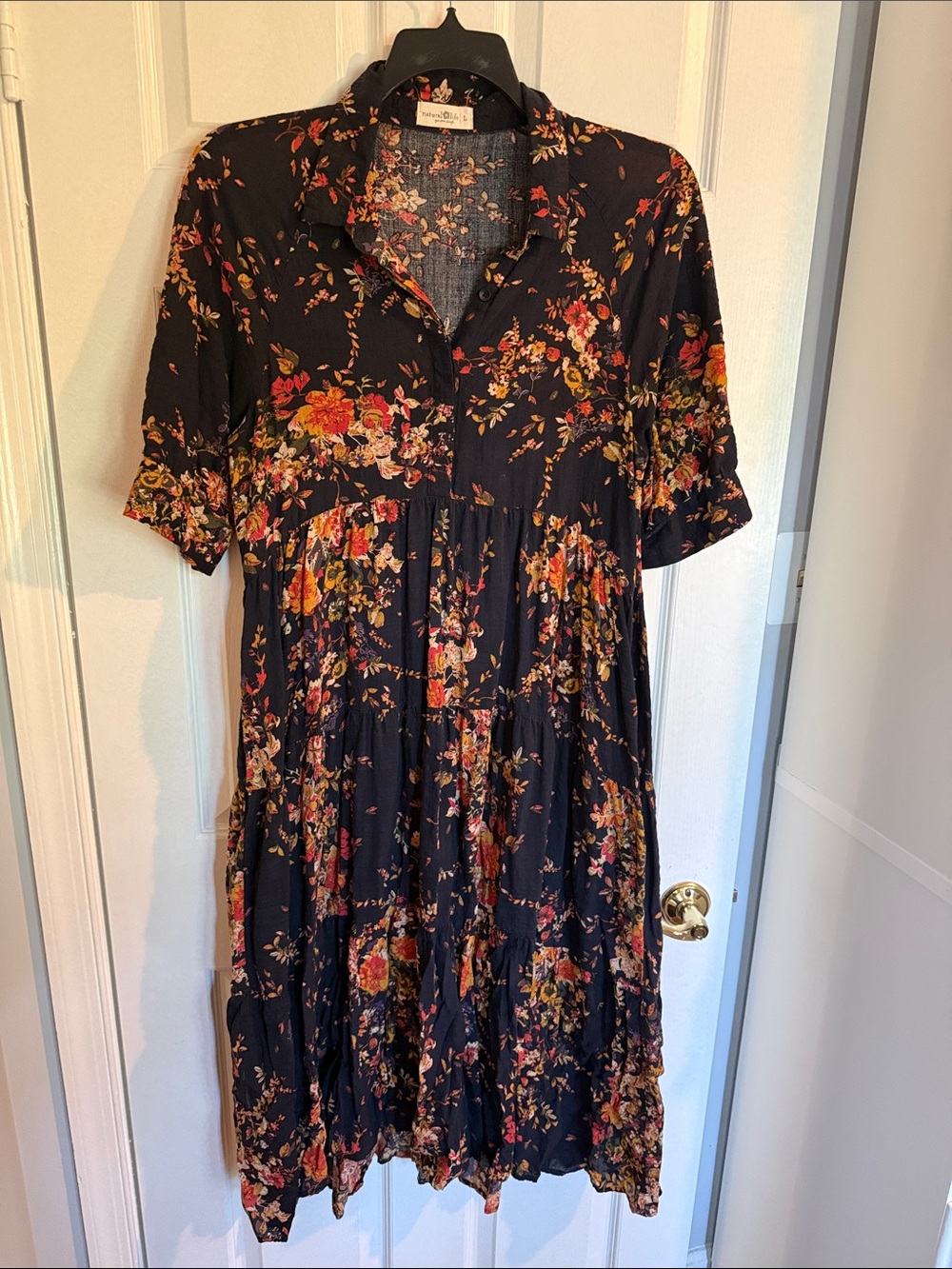 Natural Life Black Floral Tiered Midi Dress - L